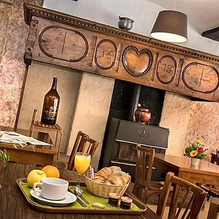 酒店 Logis Restaurant Du Commerce 2*