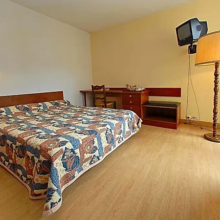 Logis Restaurant Du Commerce Hotel 2*