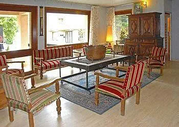 Hotel Logis Restaurant Du Commerce 2*