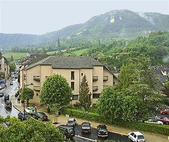 Logis Hotel Restaurant Du Commerce