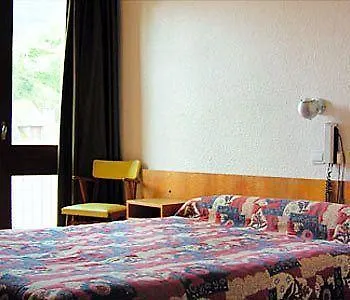 Logis Restaurant Du Commerce 2*