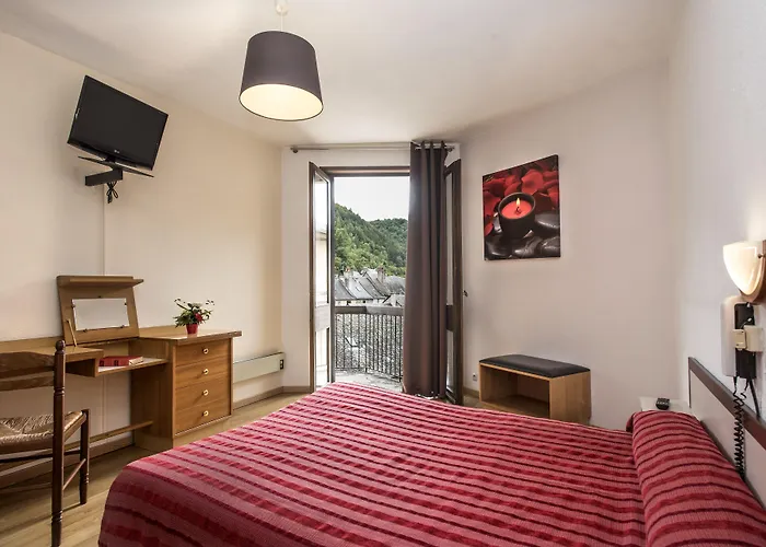 Logis Hotel Restaurant Du Commerce Hotel