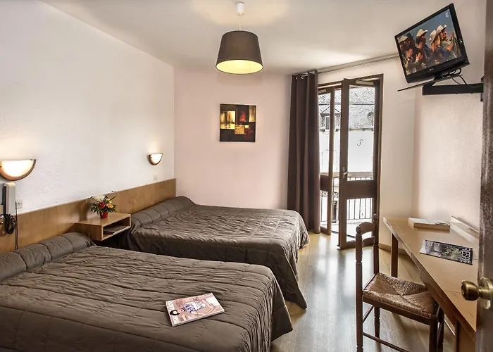 Logis Hotel Restaurant Du Commerce 2*