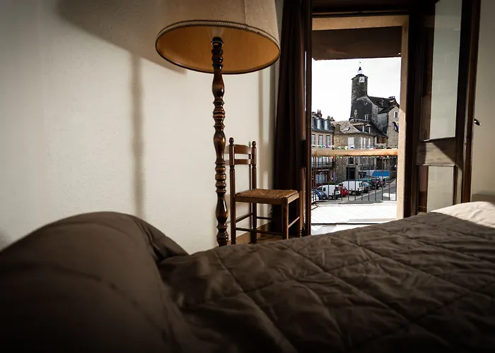 Logis Hotel Restaurant Du Commerce Hotel 2*