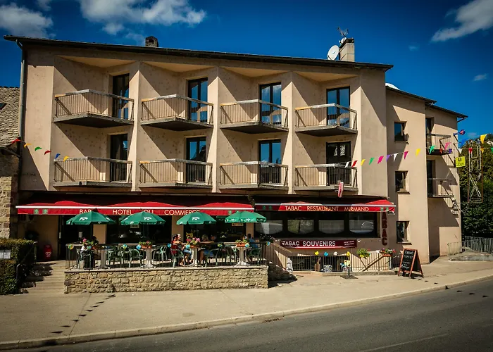 Hotel Logis Hotel Restaurant Du Commerce La Canourgue