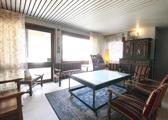 Logis Hotel Restaurant Du Commerce 2*