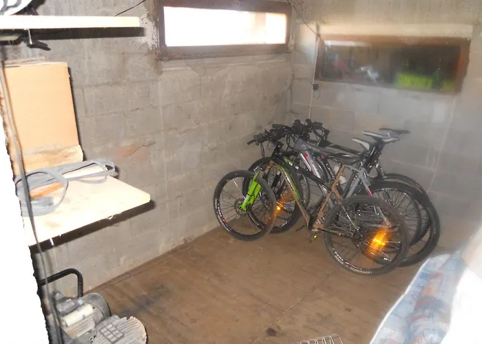 Logis Hotel Restaurant Du Commerce 2* La Canourgue